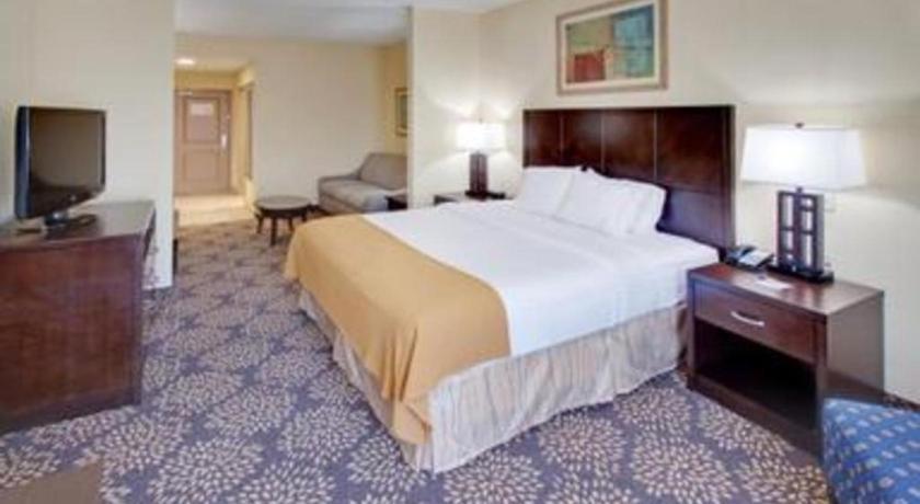 Holiday Inn Express Hotel & Suites Grand Island By Ihg Exterior foto