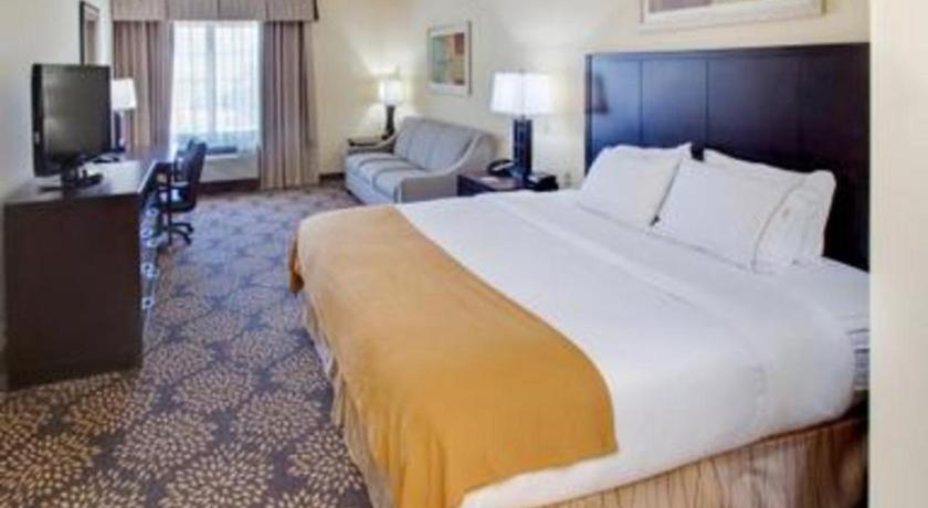 Holiday Inn Express Hotel & Suites Grand Island By Ihg Exterior foto